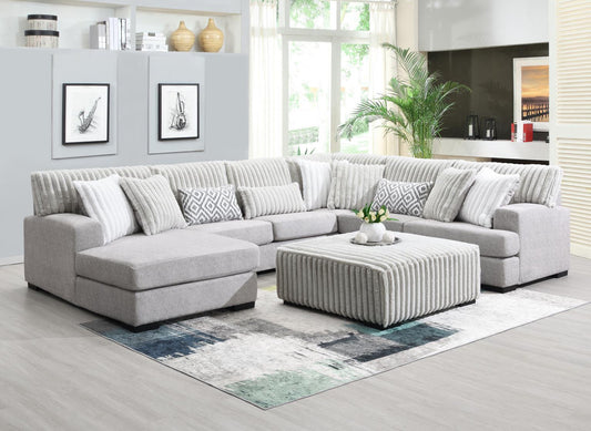 LIGHT GRAY 3 PC SECTIONAL